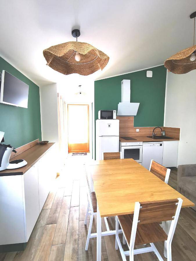 Gîte pour 4 personnes, avec jardin et terrasse à Saint-Hilaire-la-Palud - 2