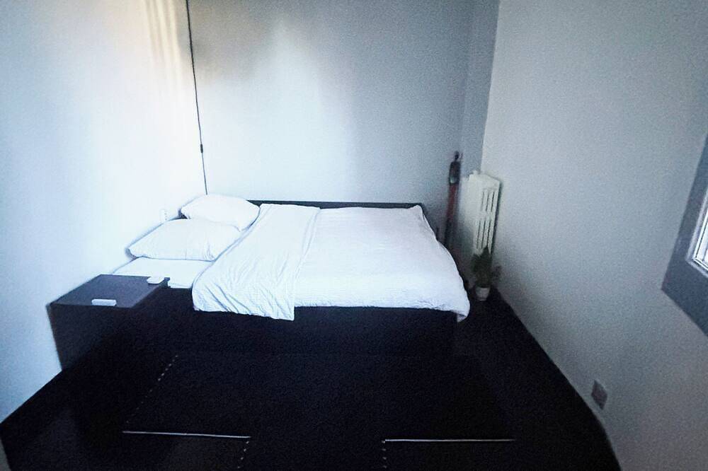 Entire apartment, Quiet apartment - near La Défense and Paris in Colombes, Hauts-de-Seine