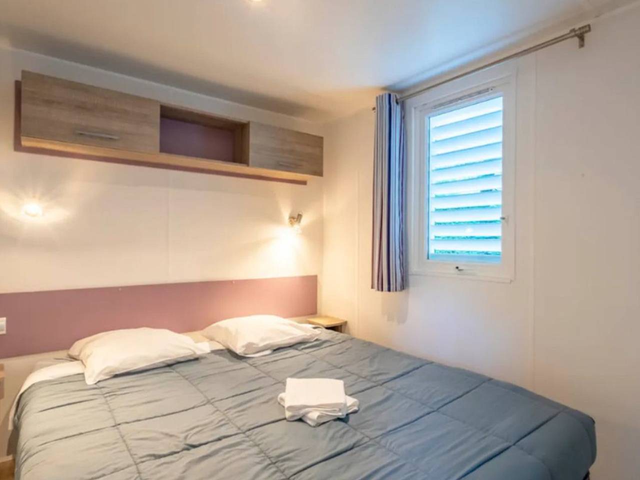 Gemütliches Mobilheim mit Terrasse in Rivedoux-Plage für 4 Pers. in Rivedoux-Plage, Ile de Re