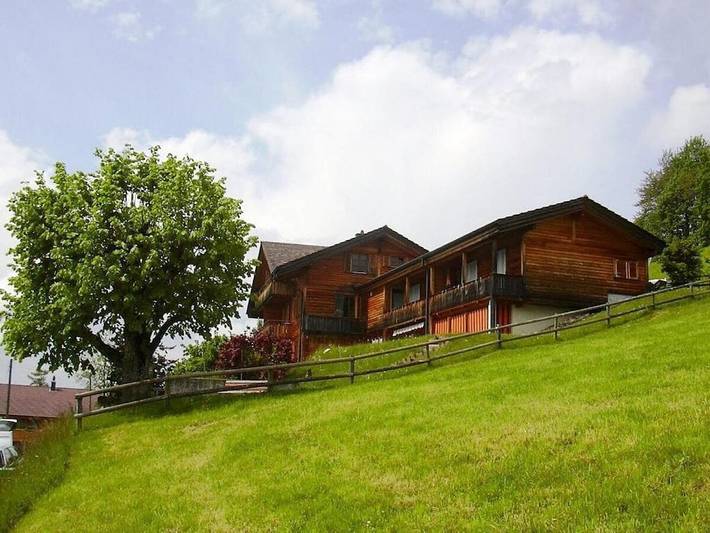 Ferienhaus für 4 Personen, mit Balkon in Sigriswil