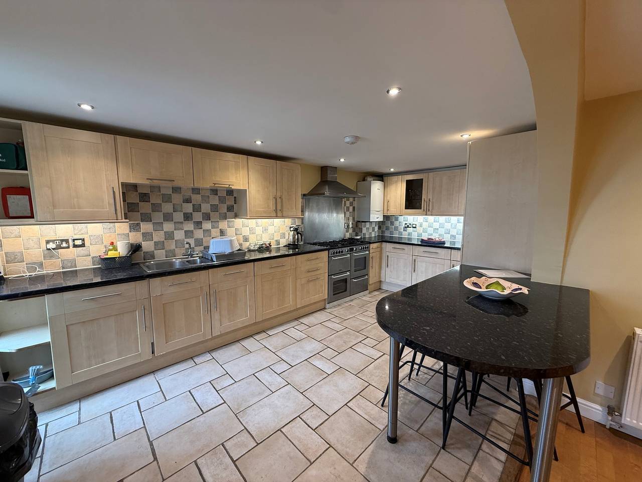 Lymington Seaside Cottage Retreat in Lymington, Hampshire