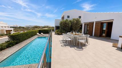 Ferienhaus in Ciutadella, Menorcas Küste für 9 