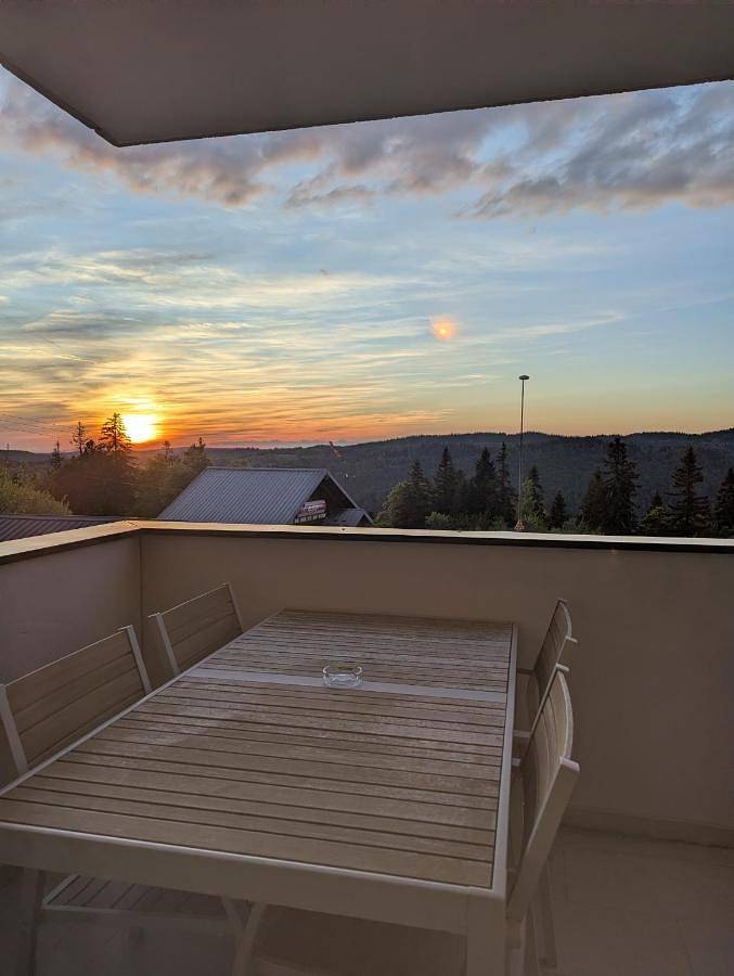 Appartement entier, Juracîmes Appartements in Mijoux, Parc naturel régional du Haut-Jura