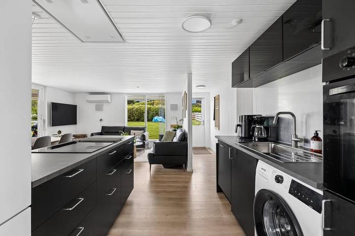 Gemütliches, frisch renoviertes Ferienhaus nahe Følle Strand in Følle Strand, Süddjursland