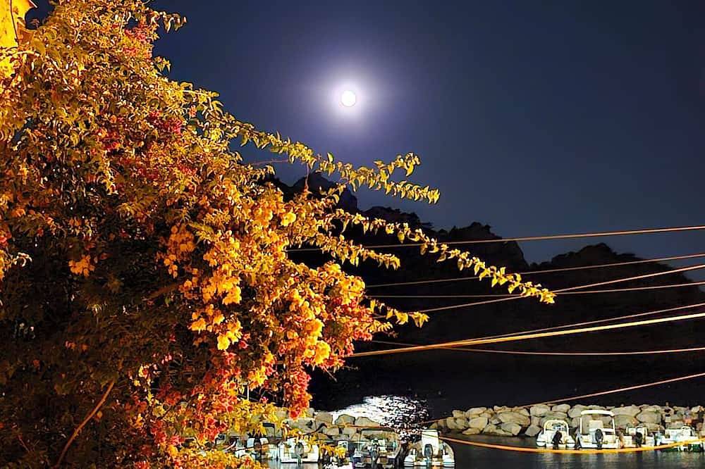 Seaside cottage in the calanques: a haven of tranquillity! in Ensuès-la-Redonne, Istres region