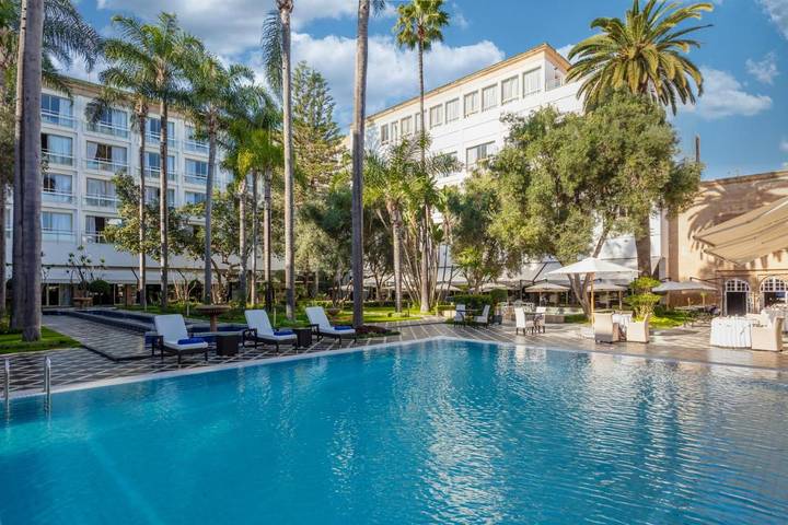 Hotel für 4 Personen, mit Pool und Garten - 1