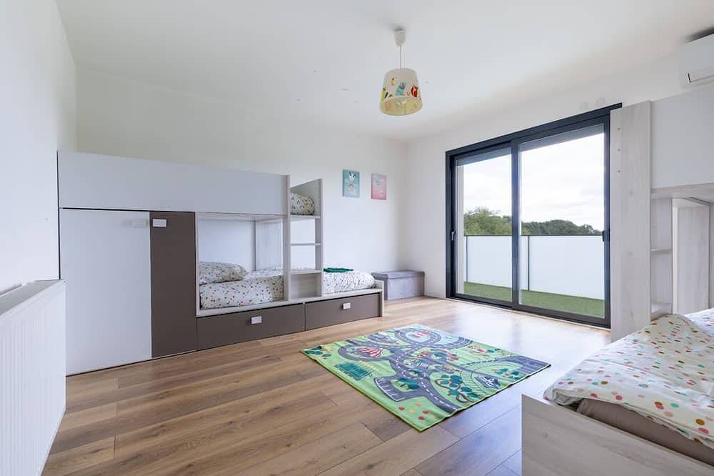 La Villa Nibelle by Idylliq - 400m² Piscine, Spa et Cinéma in Nibelle, Région de Pithiviers