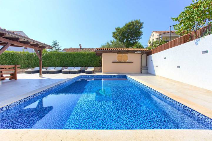 Villa Tereza with heated pool in Vantacici, Krk