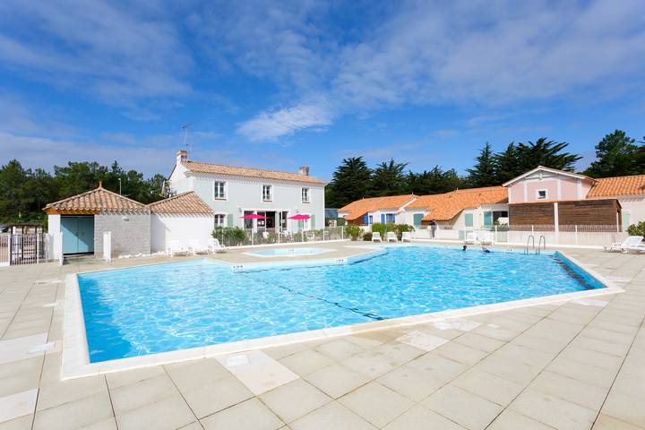 Villa pour 5 personnes, avec piscine et jardin à Saint-Hilaire-de-Riez