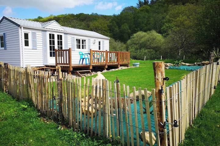 Location de vacances pour 4 personnes, avec jardin, animaux acceptés à Guénin