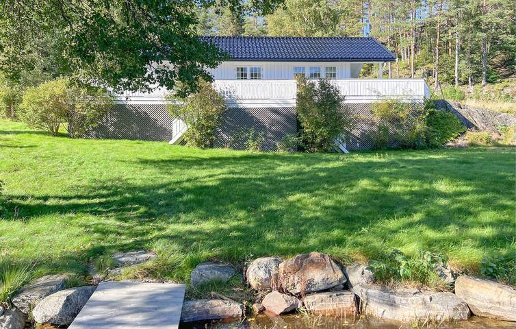 Ferienhaus für 4 Personen, mit Terrasse und Seeblick sowie Garten in Süd-Norwegen - 2