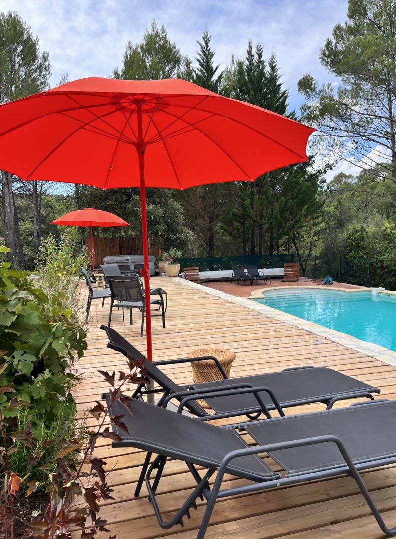 Natur & Jasmin, chambres d'hôtes naturistes en Provence - Sous la glycine in Lorgues, Région de Draguignan