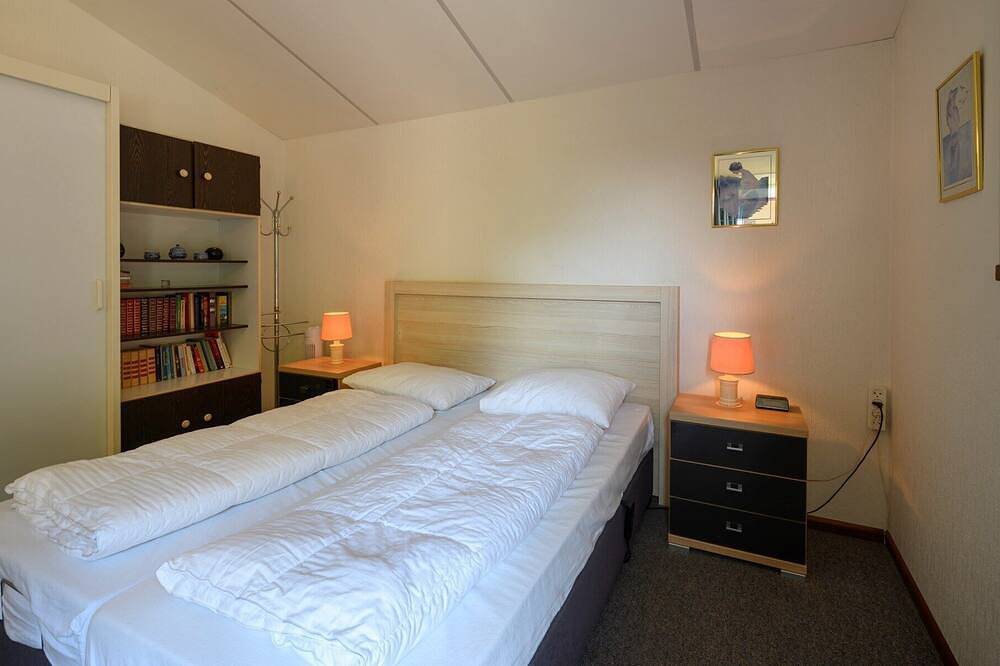 Beachpark 67 Chalet im Urlaubspark direkt am Nordseestrand in Renesse Strand, Renesse