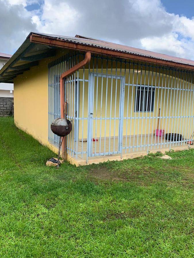 Location de vacances pour 2 personnes, avec jardin et terrasse dans Guyane française - 4