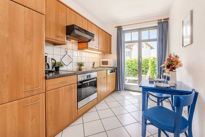 Ganze Wohnung, Strandnahe Ferienwohnung für 4 Personen mit Terrasse in Strand Heringsdorf, Heringsdorf