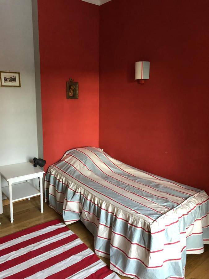 Five-Bedroom House in Lac du Moulinet, Le Buisson