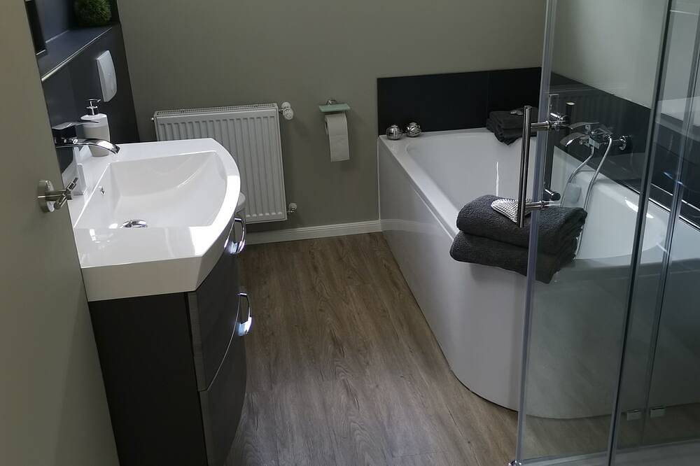Ganze Wohnung, Top Ferienwohnung für bis zu 4 Personen in Rurberg am Rursee mit 50m² Terasse in Simmerath, Rureifel (Nordrhein-westfalen)