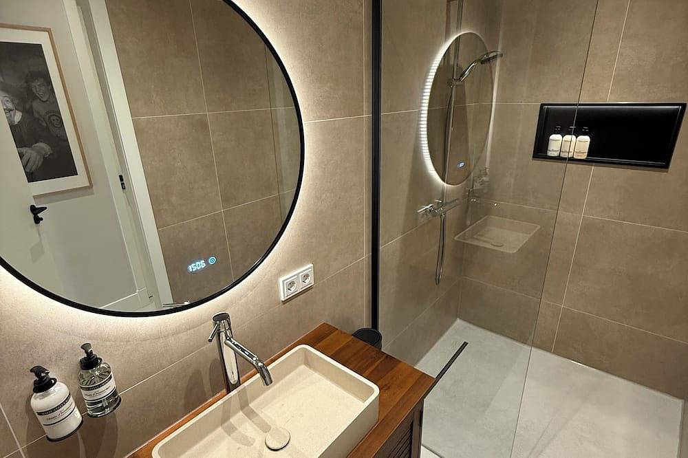 Stylish Studio Near Haarlem Center & 15 minutes from Amsterdam in Haarlem, Mer du Nord Pays-Bas