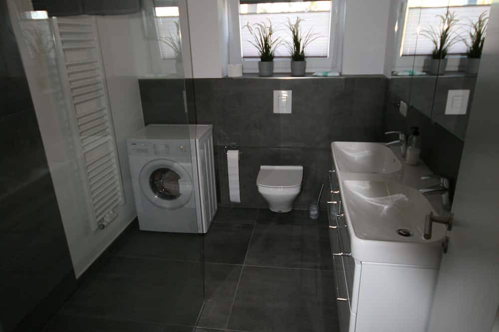 Ganze Wohnung, Ferienwohnung Käpten Hook - Ferienwohnung Käpten Hook-2 Sz bis max. 4 Pers.+1 in Peenemünde, Usedomer Norden