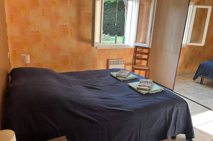 Location de vacances pour 7 personnes, avec jardin, animaux acceptés à Jonquerettes - 3