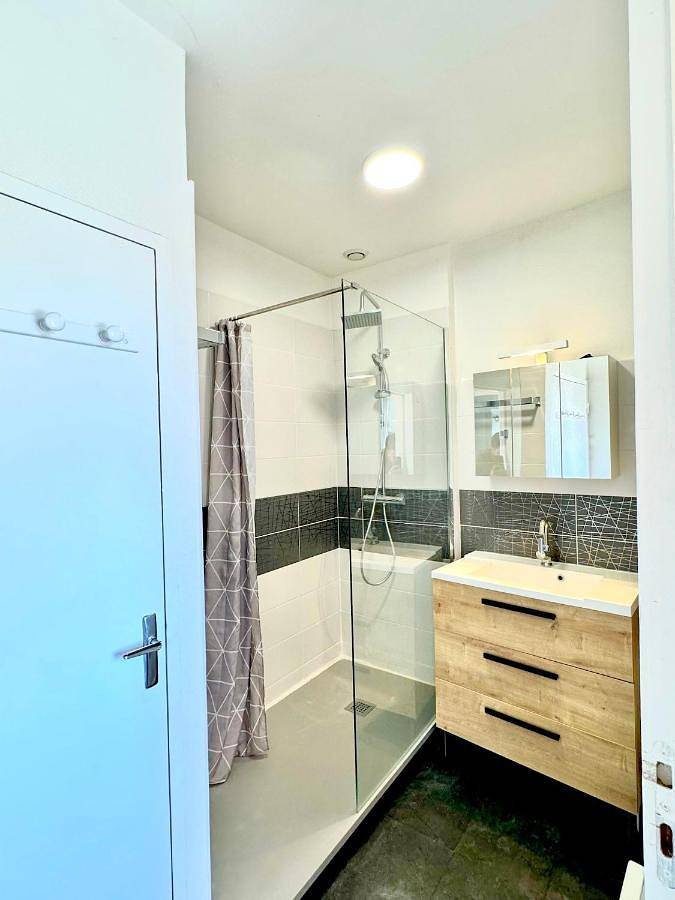 Location de vacances pour 10 personnes, avec jardin à Saint-Hilaire-de-Villefranche - 3