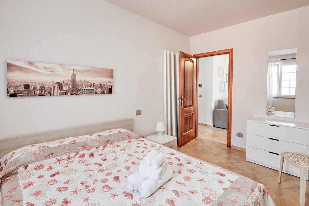 Entire apartment, Cozy apartment in imperia (im) in Porto Maurizio, Imperia