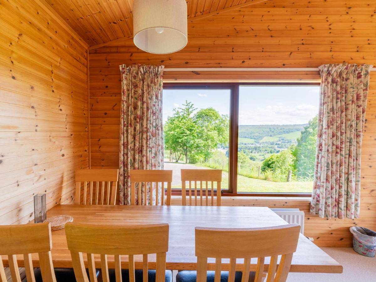 Holiday Home Achmony Number 10 by Interhome in Drumnadrochit, Highlands