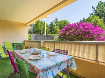 Gîte pour 4 personnes, avec jardin et terrasse dans Port de Bormes les Mimosas