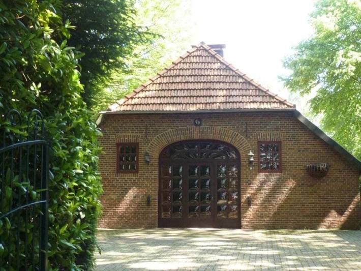 Ferienhaus für 4 Personen, mit Garten und Pool sowie Sauna