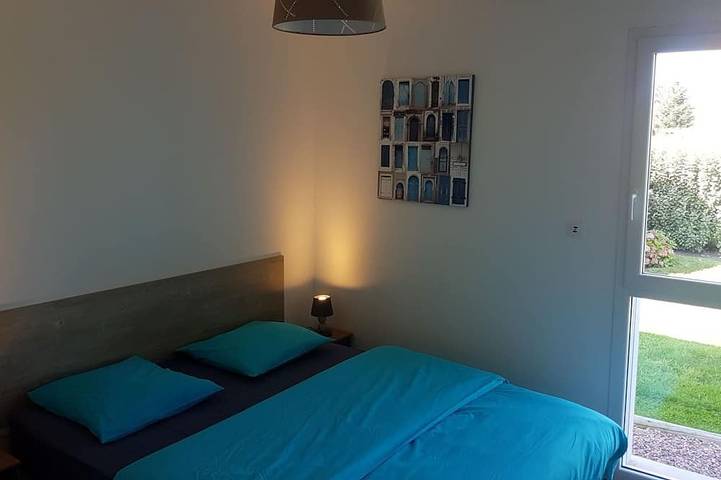 Location de vacances pour 8 personnes, avec jardin et terrasse à Ablon - 2