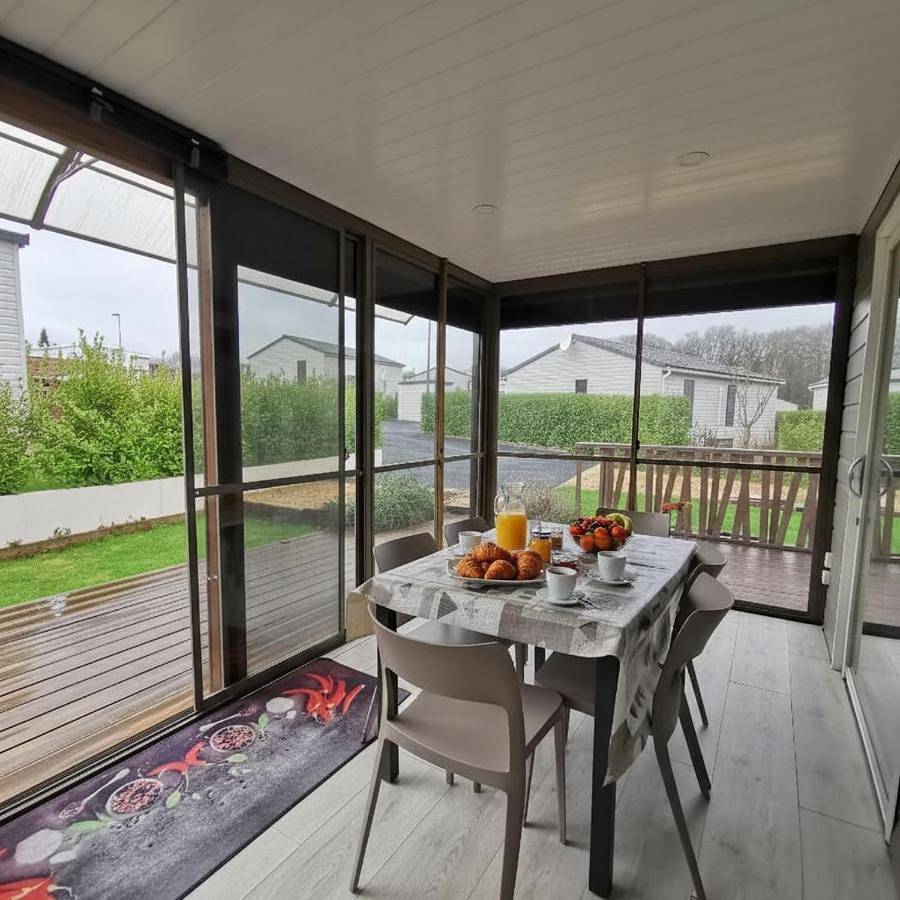 Chalet in Pont L'Abbé near Ile Tudy in Pont-l'Abbé, Région de Quimper