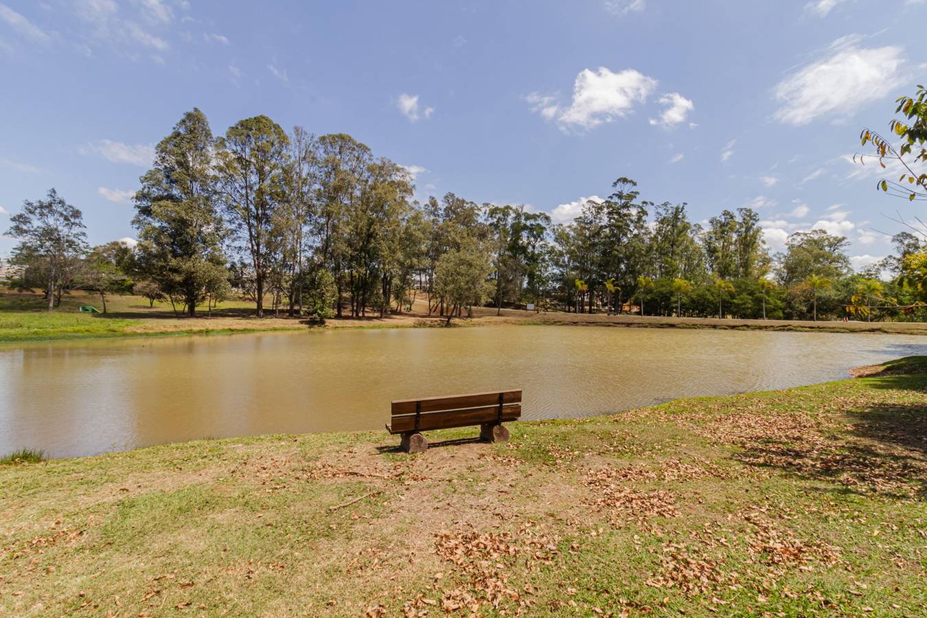 Casa Temática com Piscina e Churrasqueira in Porangaba, Estado de São Paulo