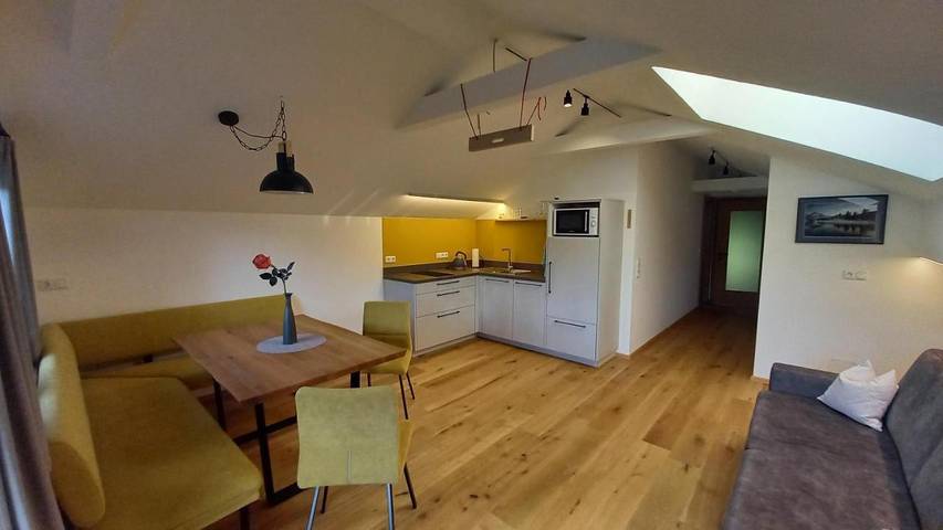 Ferienwohnung für 4 Personen, mit Balkon und Ausblick in Wängle - 2