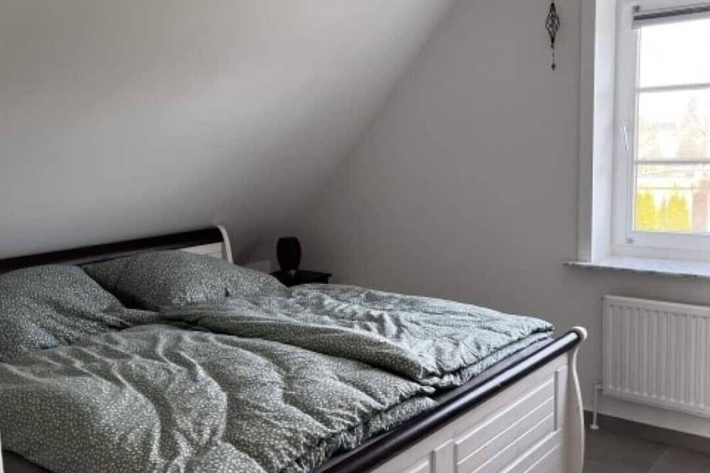 Ganze Wohnung, Schöne neue Ferienwohnung in Schlei- und Ostseenähe in Havetoft, Grünes Binnenland