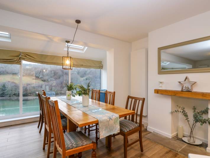 Gîte pour 8 personnes avec balcon in Looe, Cornouailles