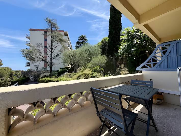 Gehele studio, Studio-appartement 'Diamant' met balkon en wifi in Nice, Middellandse Zeekust (Frankrijk)