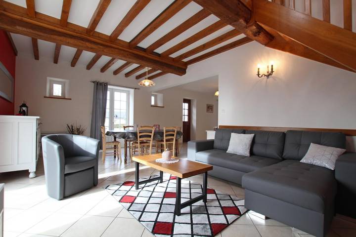Gîte pour 8 personnes, avec jardin et terrasse
