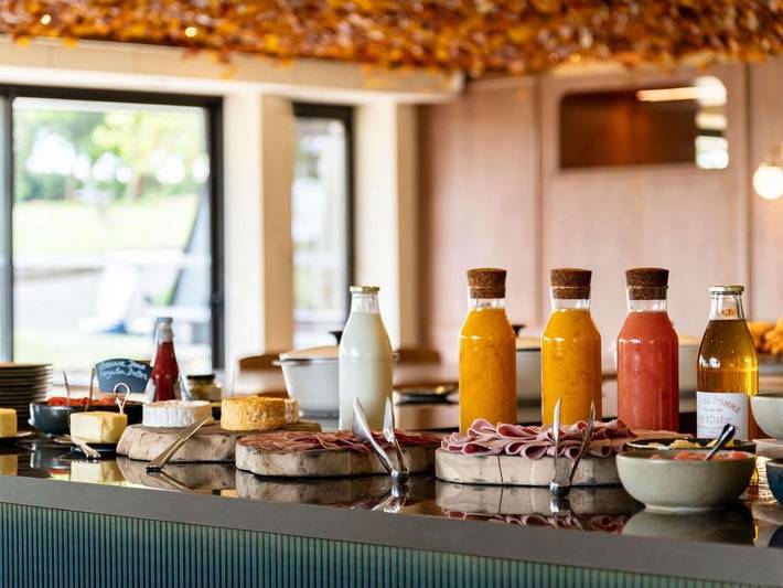 Hôtel pour 2 personnes, avec jacuzzi ainsi que piscine et jardin à Port-en-Bessin-Huppain - 4