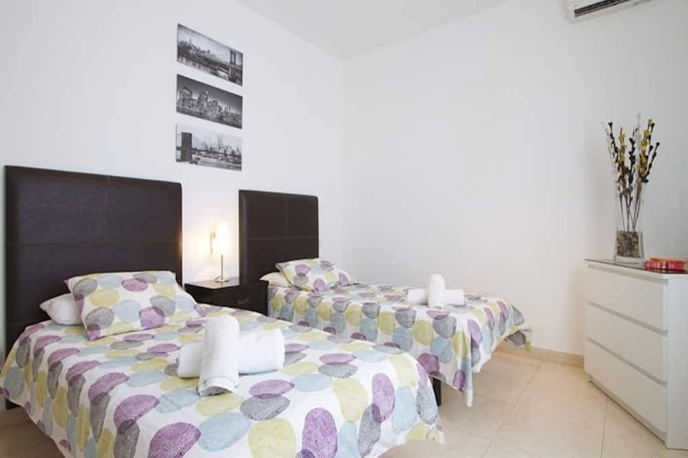 Villa Calero Acentejo | Wonderful 5 Bedroom Villa |Central in Puerto Calero, Yaiza