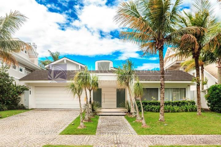 Villa pour 11 personnes, avec vue ainsi que terrasse et piscine, animaux acceptés dans le Sud (Brésil)