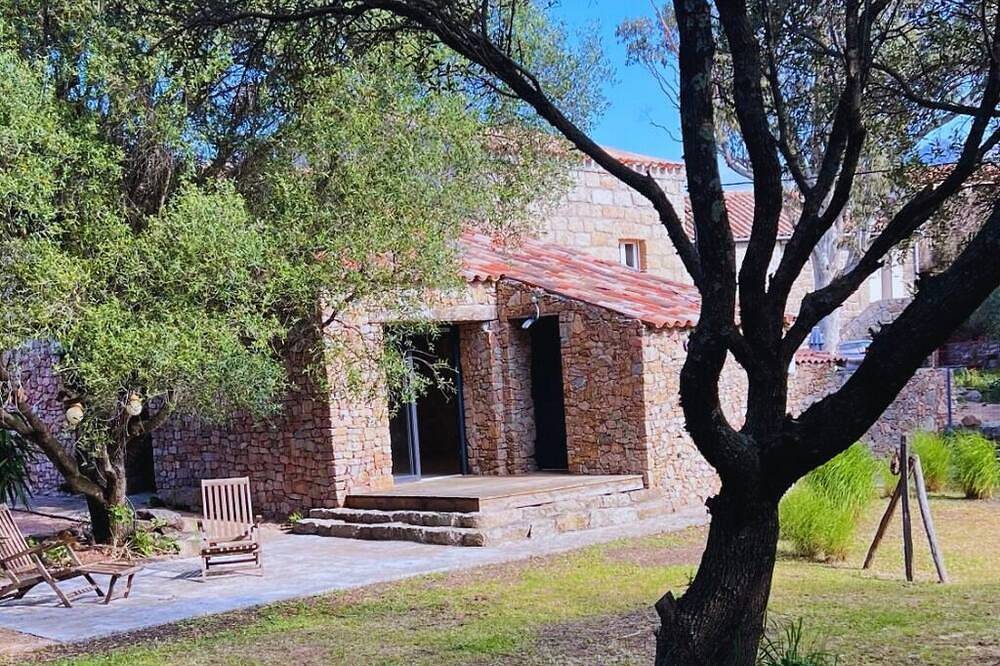 🏡 Spacious new air-conditioned villa - 4 bedrooms - Quiet 4 km from the sea 🌿 in Pianottoli-Caldarello, Sartène und Umgebung