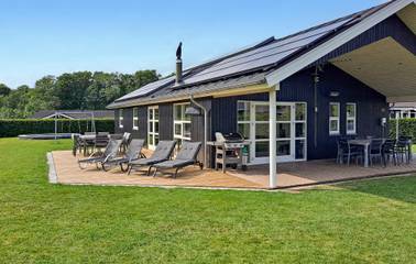 Ferienhaus für 10 Personen, mit Garten und Sauna sowie Whirlpool in Loddenhøj