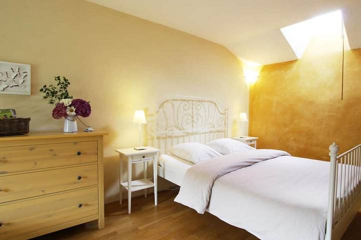 Gîte pour 4 personnes, avec jardin à Saint-Martin-de-Cenilly - 2