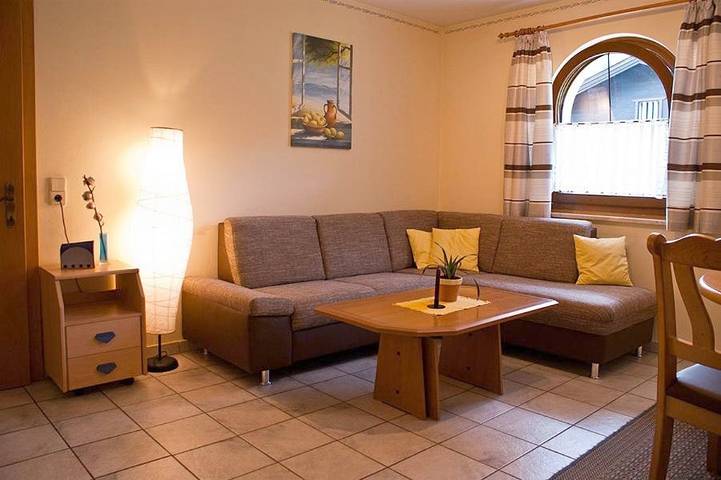 Ferienwohnung für 8 Personen, mit Balkon und Ausblick sowie Garten in Bischofshofen - 2