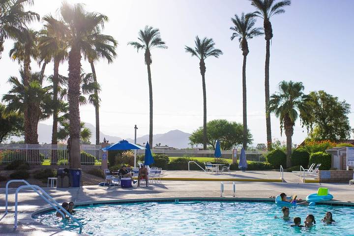Vacation rental for 10 people, with pool and hot tub in Indio (CA)