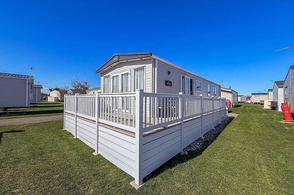 Static Caravan for 6 People in Waveney District, Suffolk