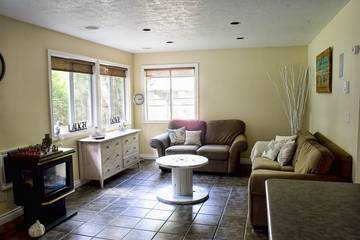 Cottage for 4 Guests in Victoria - Vancouver Island, Picture 2