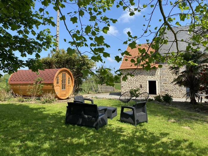 Maison de campagne pour 20 personnes, avec Balcon/Terrasse et Jardin à Mouche (homonymie)
