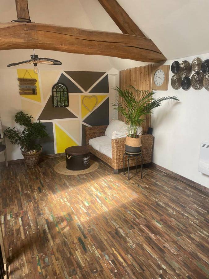 Gîte pour 2 personnes, avec jardin et terrasse à Lombron - 2