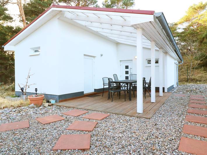 Ferienhaus für 7 Personen, mit Terrasse und Sauna sowie Garten, kinderfreundlich in Trassenheide - 2